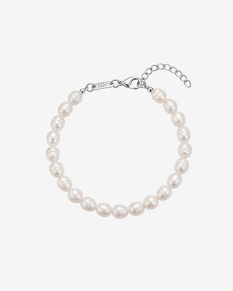 Belize Pearl Bracelet with white freshwater pearls and an adjustable chain