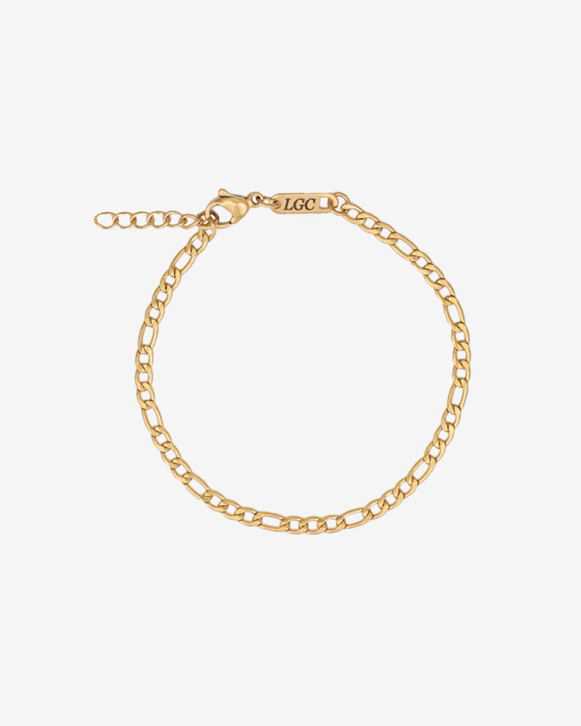 Delicate Amalfi Gold bracelet with a 3 mm chain, length 17 cm plus 3 cm adjustable, shown on white background