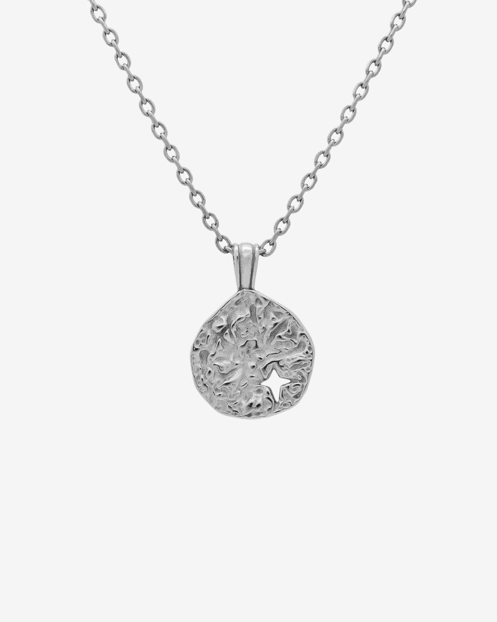 MIST SILVER NECKLACE con colgante texturizado en forma de lágrima en cadena ajustable de 50 cm