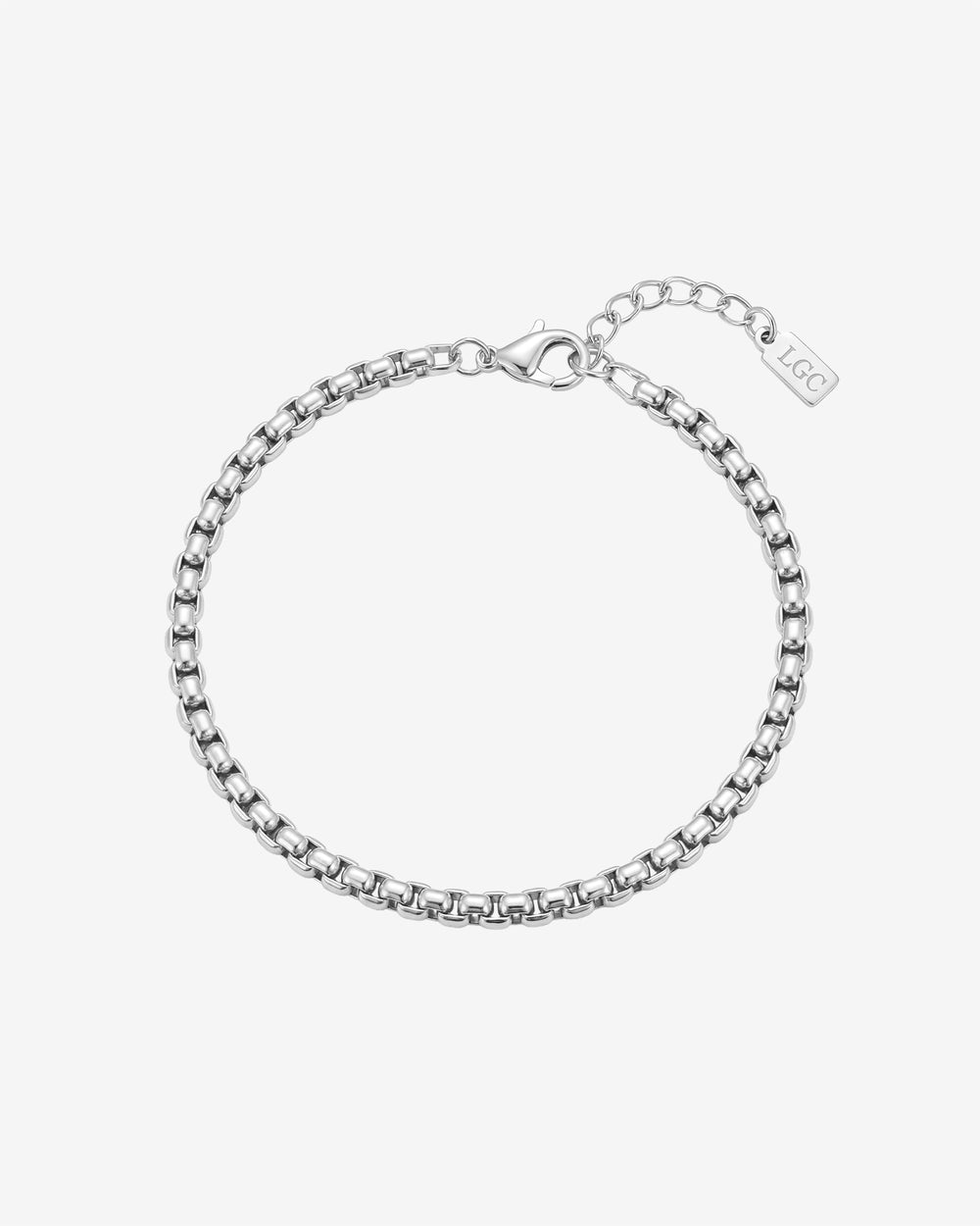 NOIR silver bracelet close up featuring a slim 4 mm wide chain and lobster clasp with a small tag