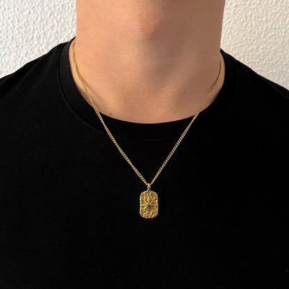 18K gold plated stainless steel necklace for men. Joyas para hombre, colgante dorado para hombre.